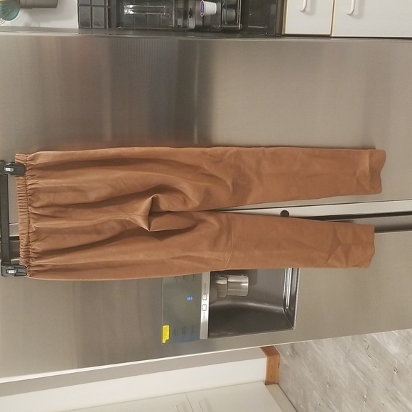 💕NEIMAN MARCUS EXCLUSIVE💕 100% Leather Leggings Mid-Rise ~ Brown Small - Picture 3 of 6